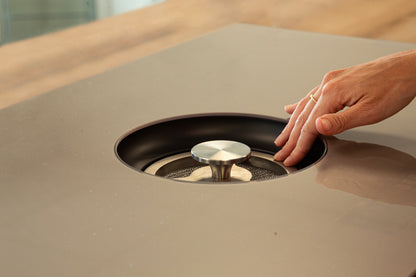 MAKUS Moon 90 cm inductiekookplaat met geïntegreerde afzuiging vetfilter en afzuiging zichtbaar